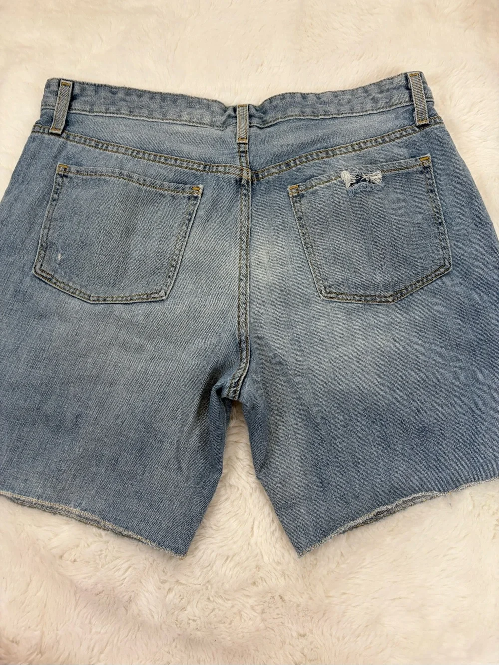 Mossimo Denim Boyfriend Shorts Distressed HighRise 100%Cotton Women’s Size 14/32